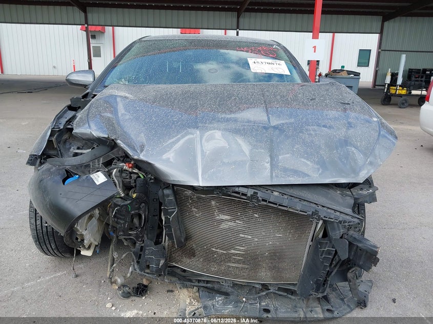 2019 HYUNDAI ELANTRA auction photo 6