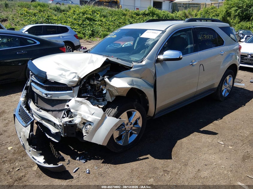 2015 CHEVROLET EQUINOX auction photo 2