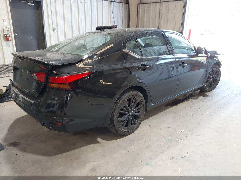 2023 NISSAN ALTIMA auction photo 4
