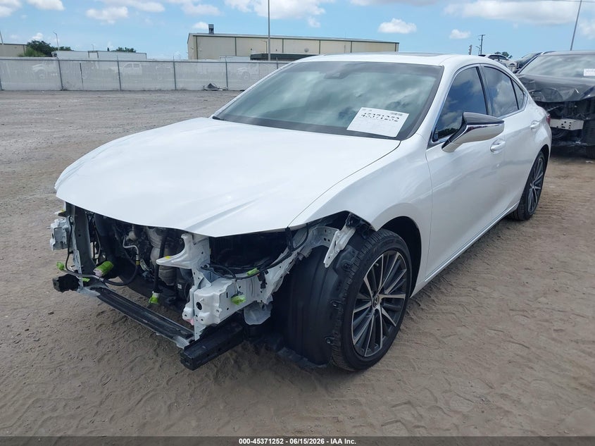 Vin: 58adz1b1xsu196614, lot: 45869238, lexus es 350 20252