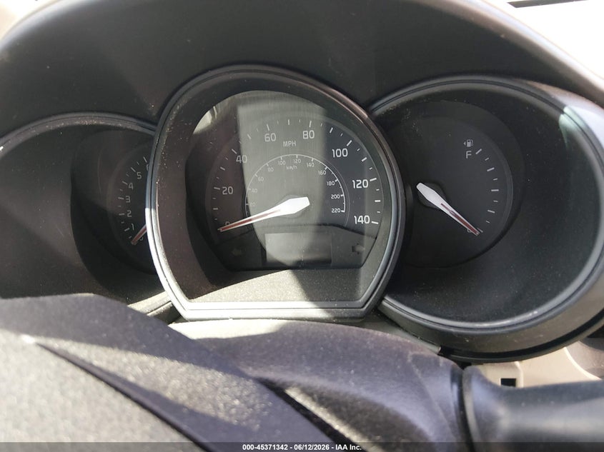 2013 KIA RIO auction photo 7