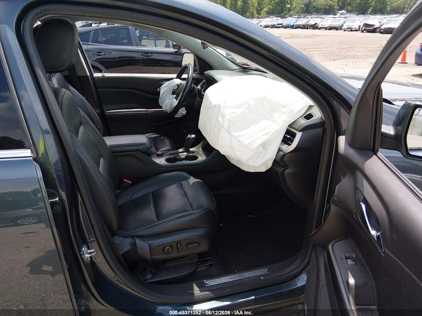 2019 GMC ACADIA auction photo 5