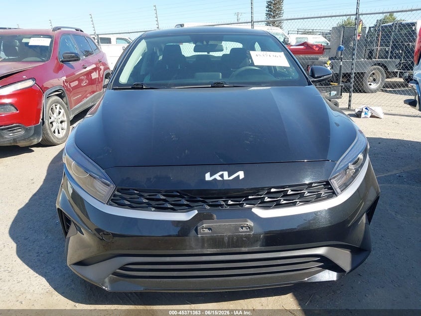 VIN 3KPF24AD2PE616684 2023 KIA FORTE LXS
