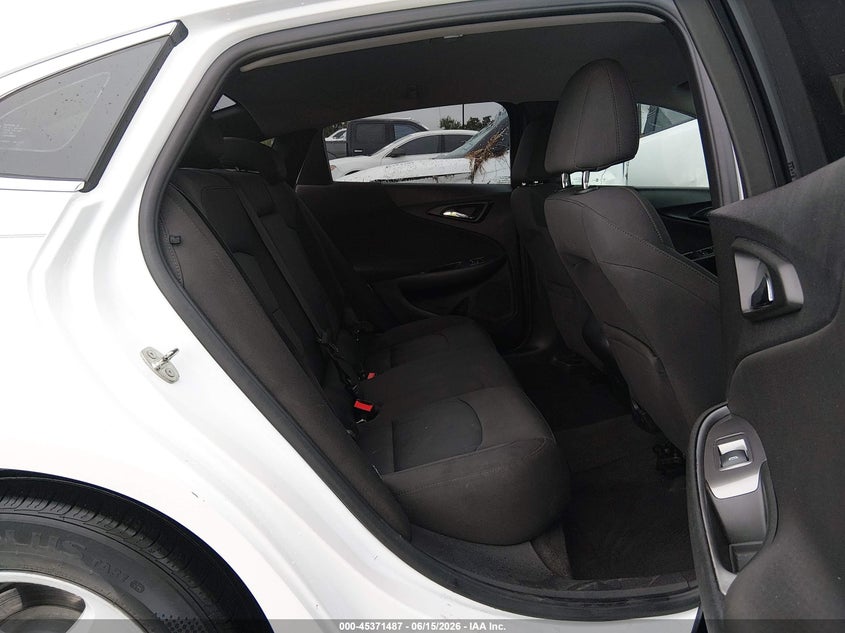 2018 CHEVROLET MALIBU auction photo 8