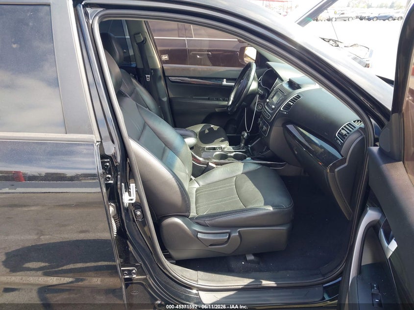 2015 KIA SORENTO SPORT UTILITY VEHICLE 2.4L I-4 DI, DOHC, VVT, 191HP