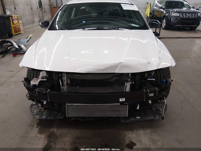 2026 HYUNDAI ELANTRA N auction photo 6