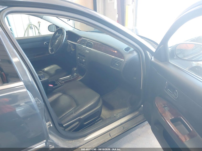 BUICK LACROSSE 2009 VIN 2G4WD582591233533
