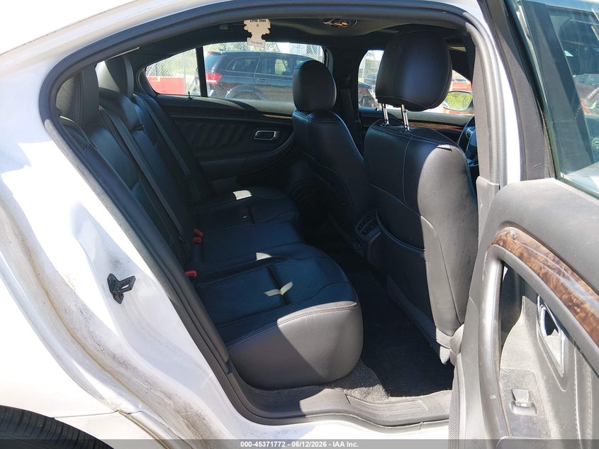 2019 FORD TAURUS auction photo 8