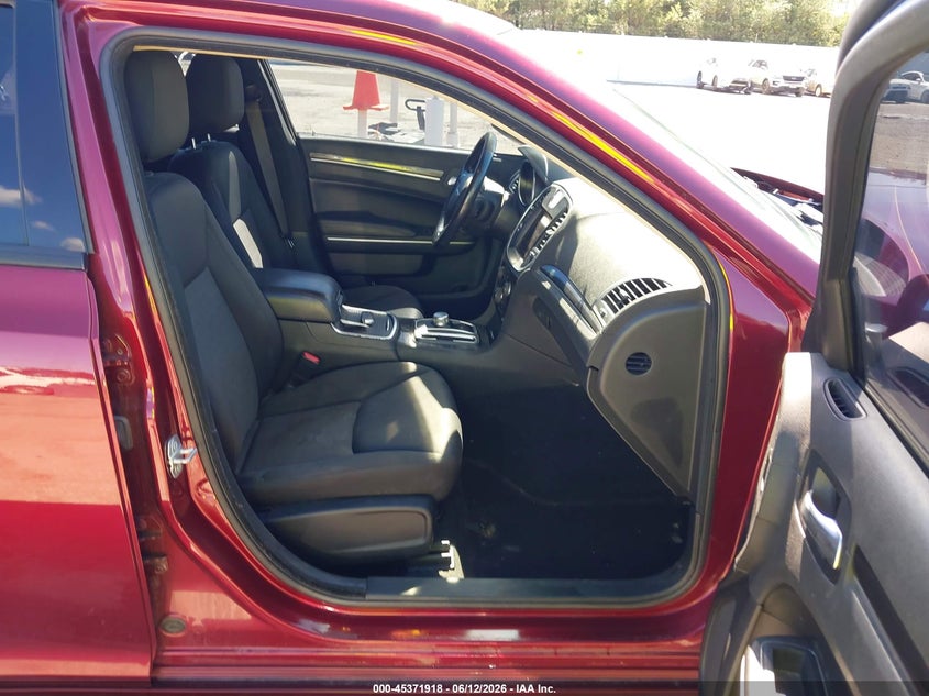 CHRYSLER 300 2019 VIN 2C3CCARG4KH603661