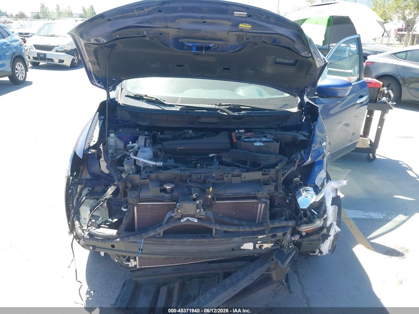 VIN KNMAT2MT5KP551627 2019 NISSAN ROGUE SV
