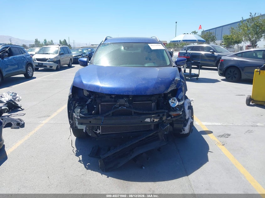 VIN KNMAT2MT5KP551627 2019 NISSAN ROGUE SV