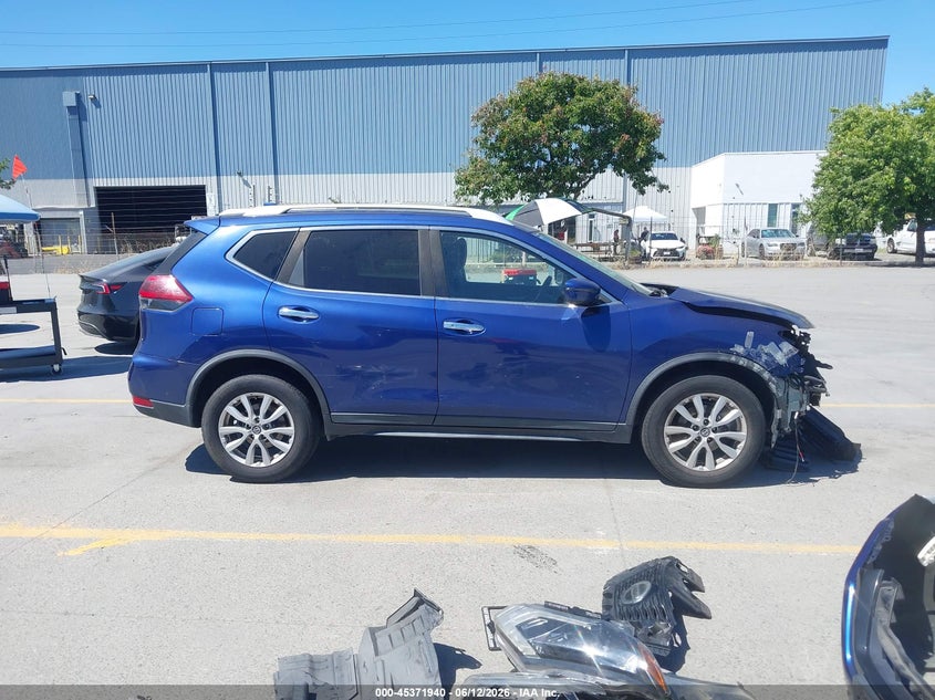 VIN KNMAT2MT5KP551627 2019 NISSAN ROGUE SV