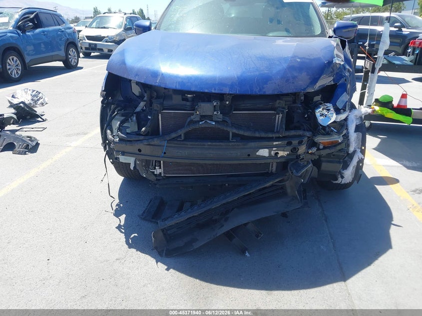 VIN KNMAT2MT5KP551627 2019 NISSAN ROGUE SV
