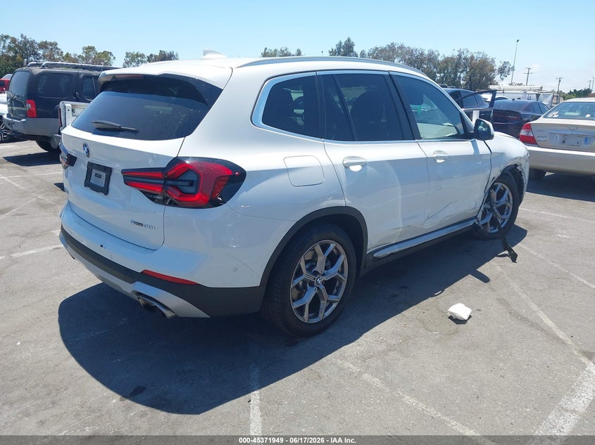 2024 BMW X3 auction photo 4
