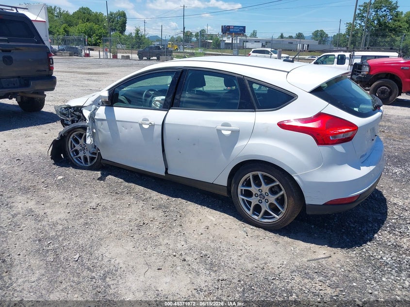 Vin: 1fadp3k2xfl318508, lot: 45869958, ford focus se 20153