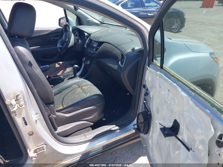 2022 CHEVROLET TRAX auction photo 5