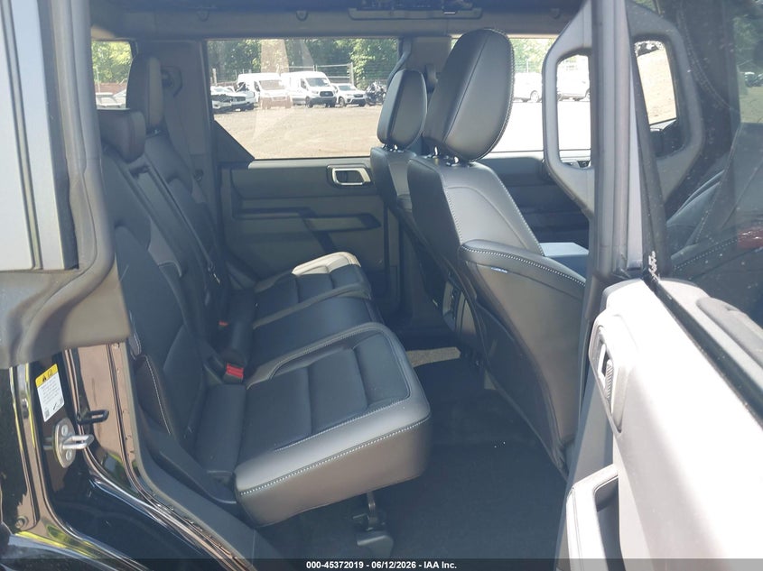 2026 Ford Bronco Outer Banks VIN: 1FMEE8BP1TLA43521 Lot: 45372019