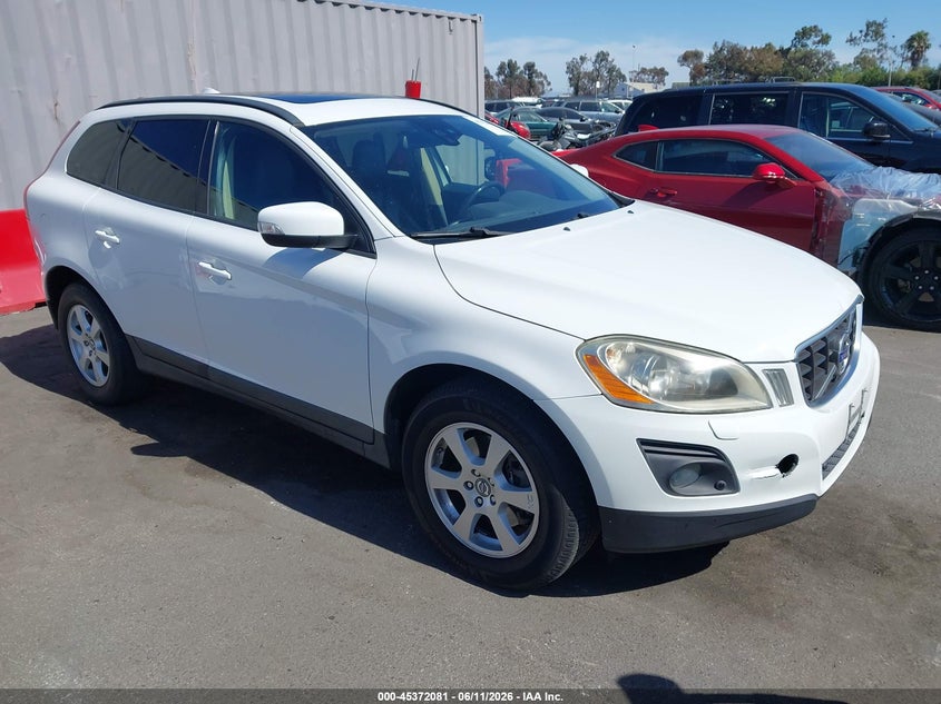 Vin: yv4960dlxa2076189, lot: 45870067, volvo xc60 3.2 20101