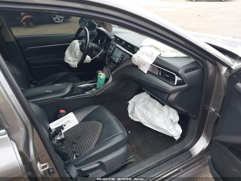 2020 TOYOTA CAMRY auction photo 5