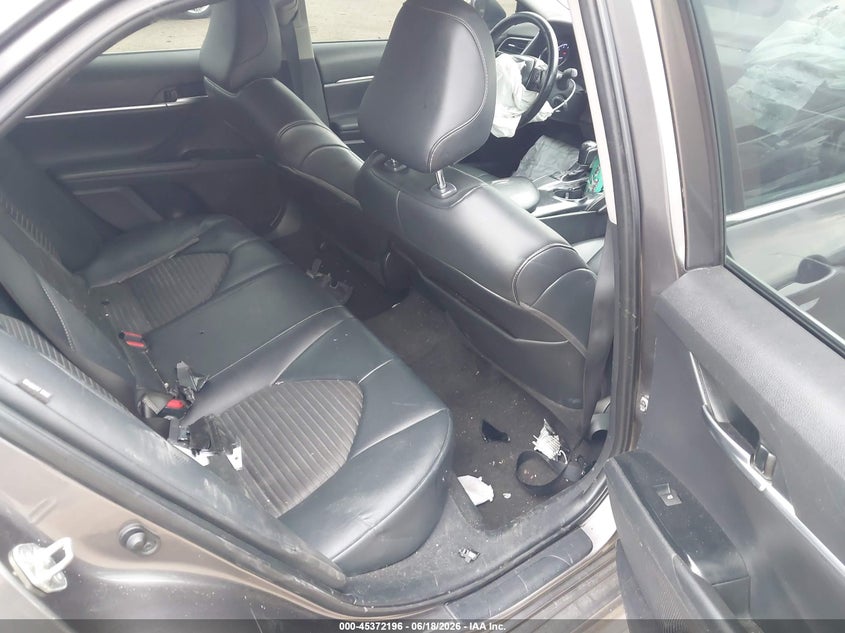2020 TOYOTA CAMRY auction photo 8