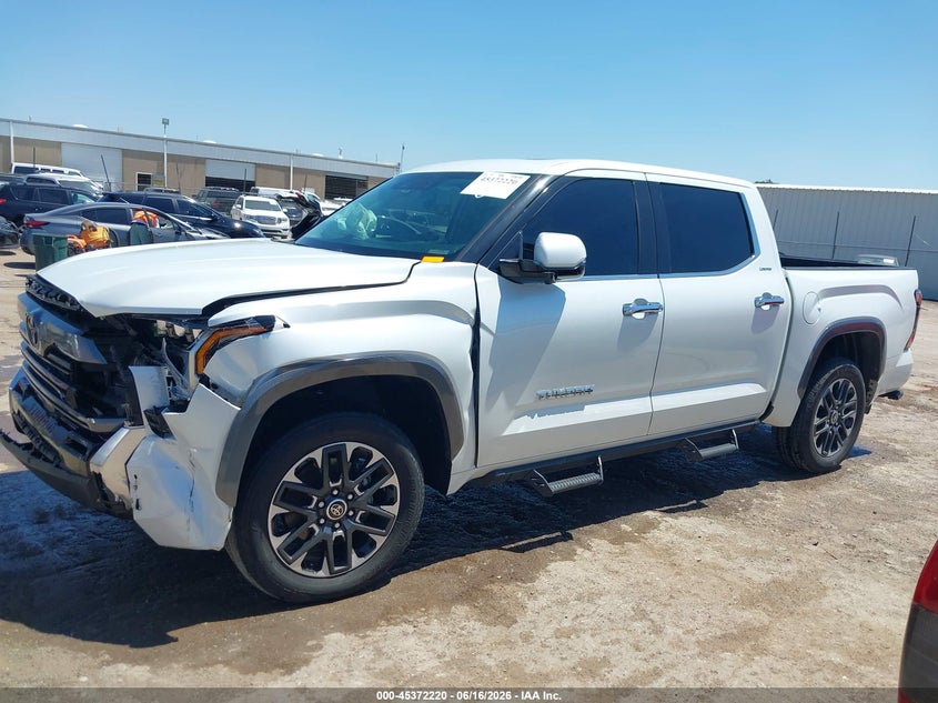 TOYOTA TUNDRA - zdjęcie 14