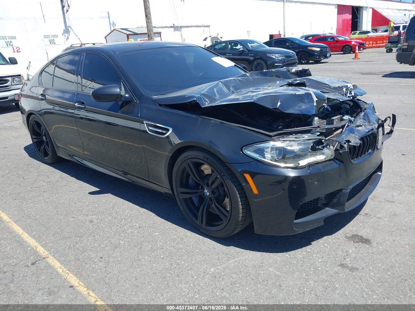 Vin: wbsfv9c55fd594490, lot: 45870393, bmw m5 2015 img_1