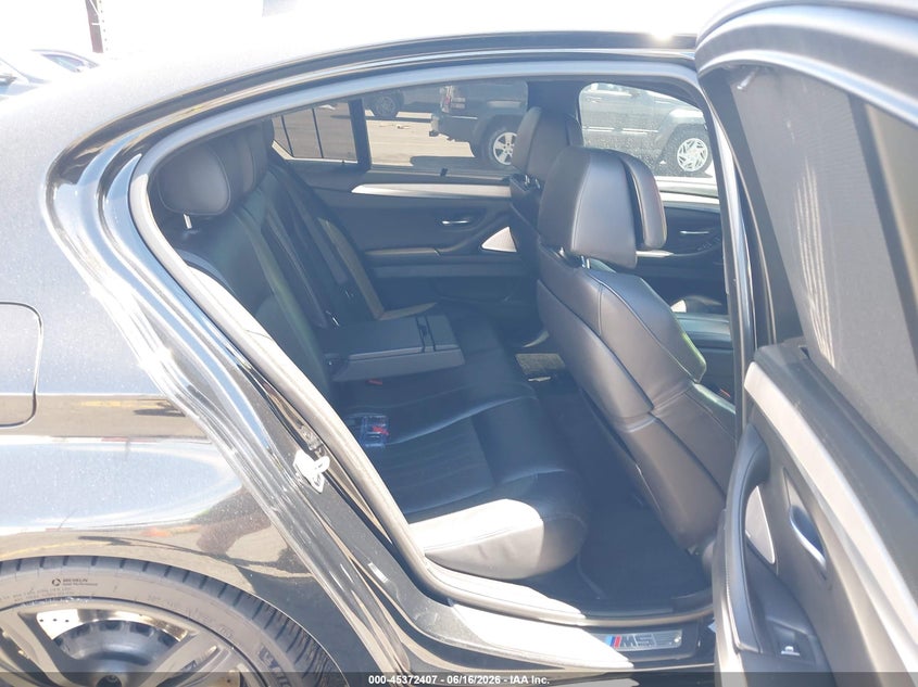 2015 BMW M5 VIN: WBSFV9C55FD594490 Lot: 45372407
