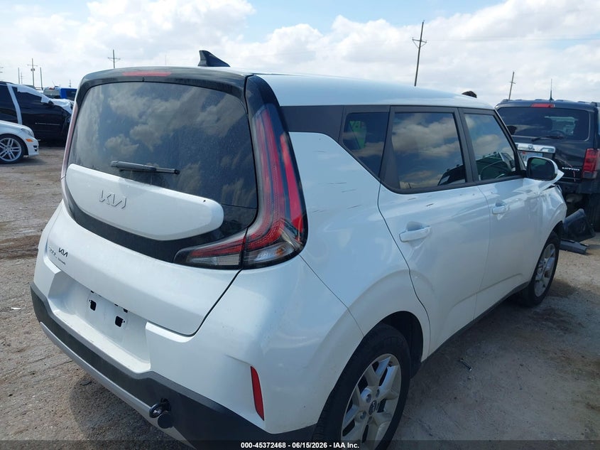 2025 KIA SOUL auction photo 4