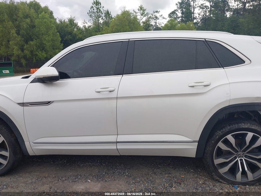 2023 Volkswagen Atlas Cross Sport 3.6L V6 Sel Premium R-Line VIN: 1V2FE2CA1PC226311 Lot: 45372589