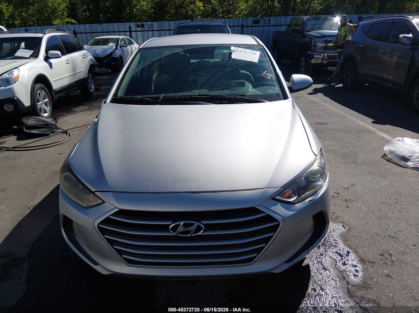 VIN 5NPD74LFXJH355508 2018 HYUNDAI ELANTRA SE