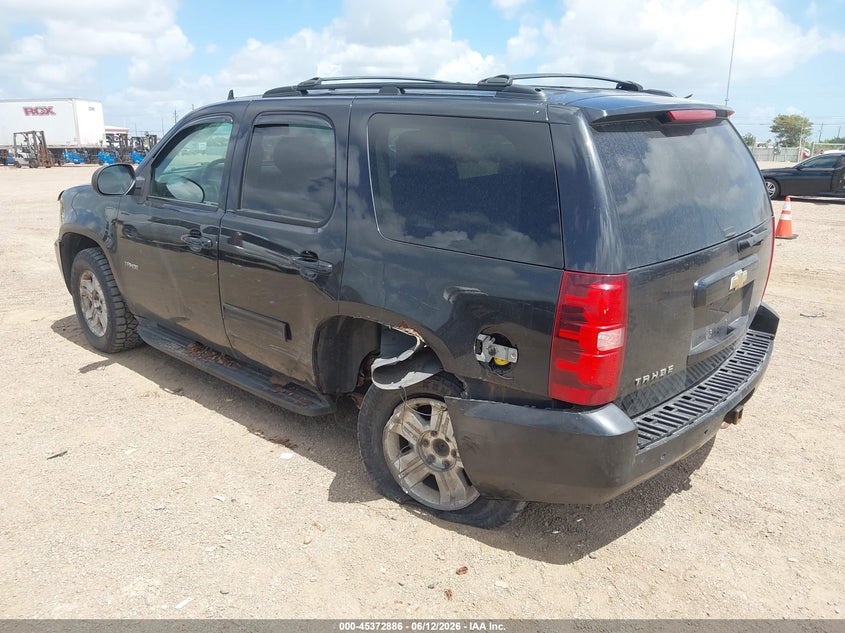 2011 CHEVROLET TAHOE auction photo 3