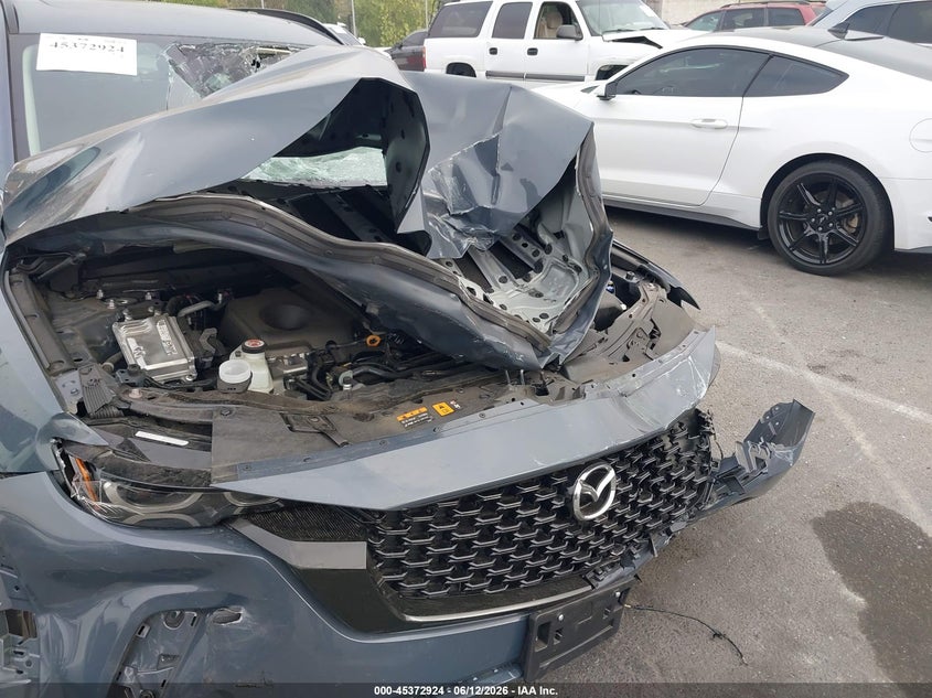 2025 Mazda Cx-50 Hybrid Premium Package VIN: 7MMVAADW2SN135591 Lot: 45372924