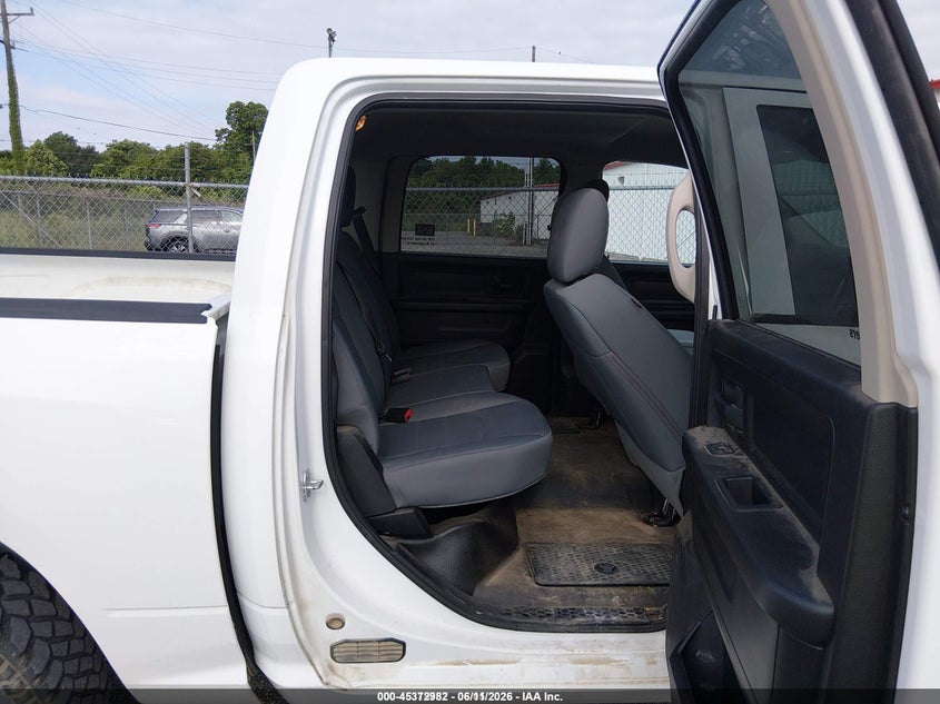 2016 RAM 1500 auction photo 8