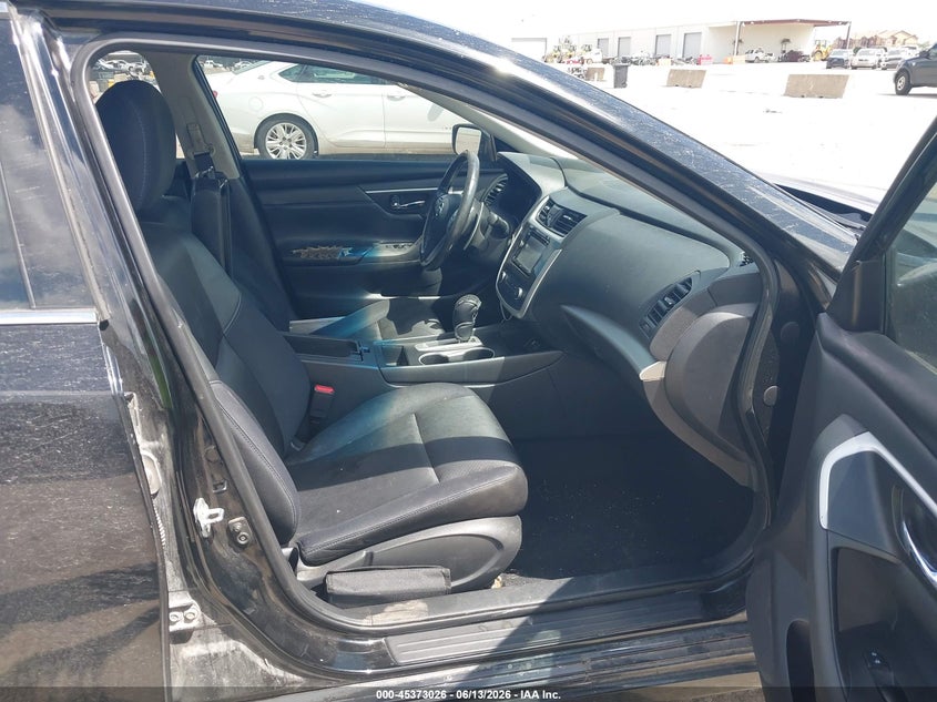 2017 NISSAN ALTIMA auction photo 5