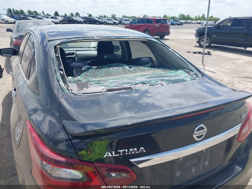 2017 NISSAN ALTIMA auction photo 6