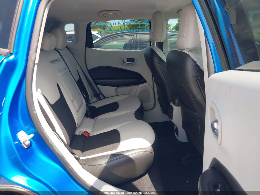 2019 JEEP COMPASS auction photo 8
