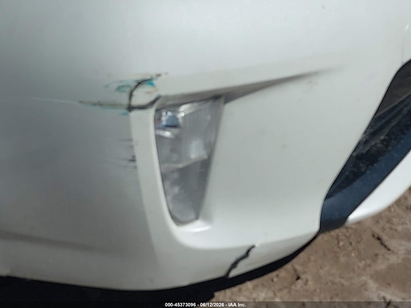 TOYOTA PRIUS - zdjęcie 18