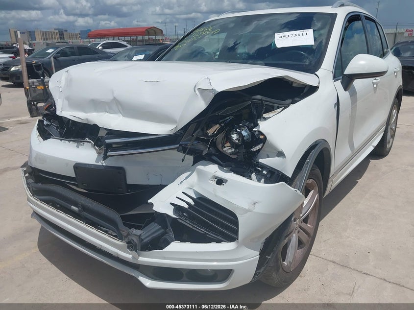 2014 Volkswagen Touareg Tdi R-Line VIN: WVGDP9BP2ED014134 Lot: 45373111