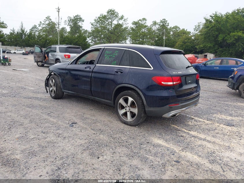 2017 MERCEDES-BENZ GLC 300 auction photo 3