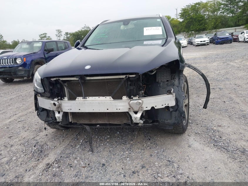 2017 MERCEDES-BENZ GLC 300 auction photo 6