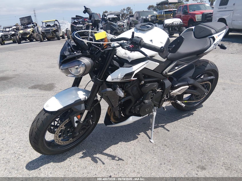 2025 TRIUMPH MOTORCYCLE STREET TRIPLE auction photo 2