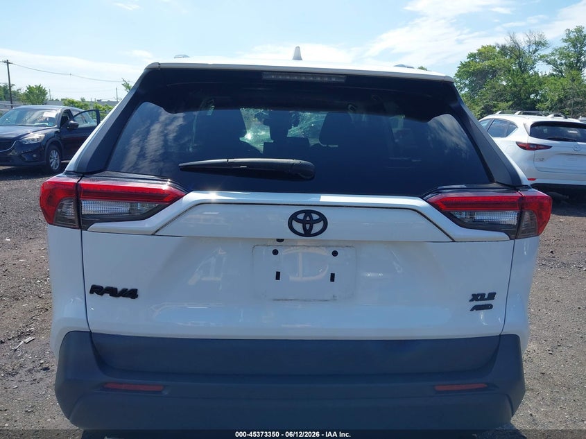 TOYOTA RAV4 - zdjęcie 16