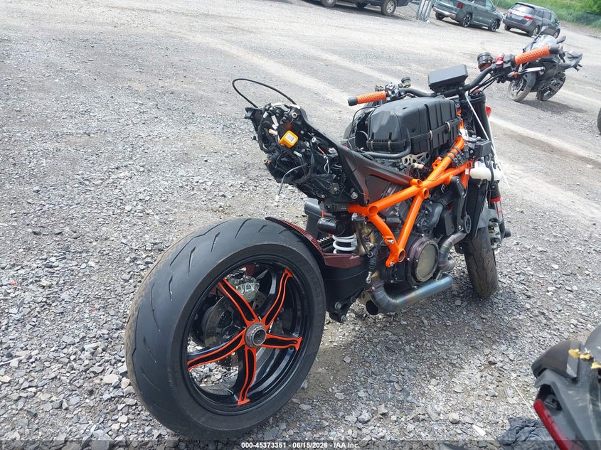 2020 KTM KTM 1290 SUPER DUKE R SPORT_BIKE 2