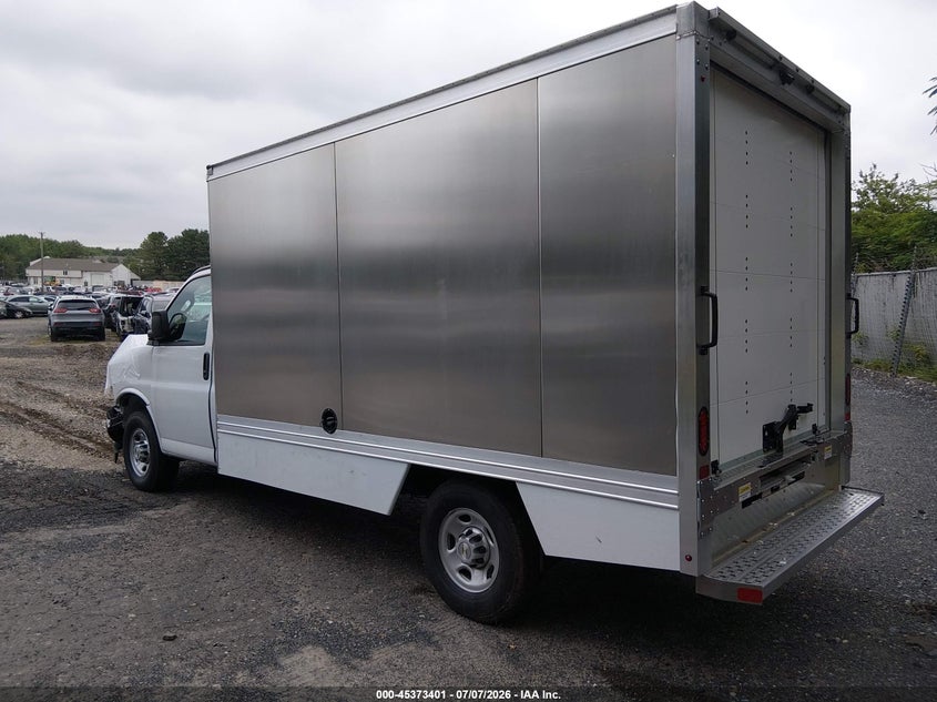 2025 CHEVROLET EXPRESS CUTAWAY WORK VAN N/A N/A