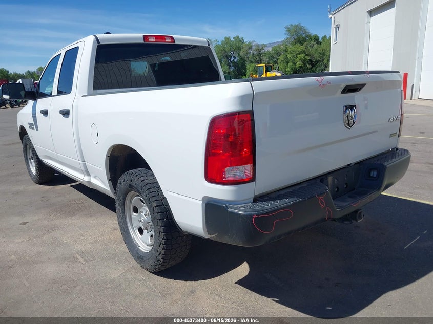 2017 RAM 1500 auction photo 3