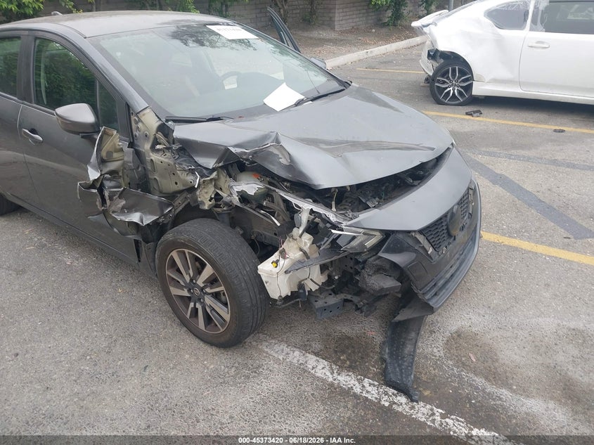 2021 NISSAN VERSA auction photo 6