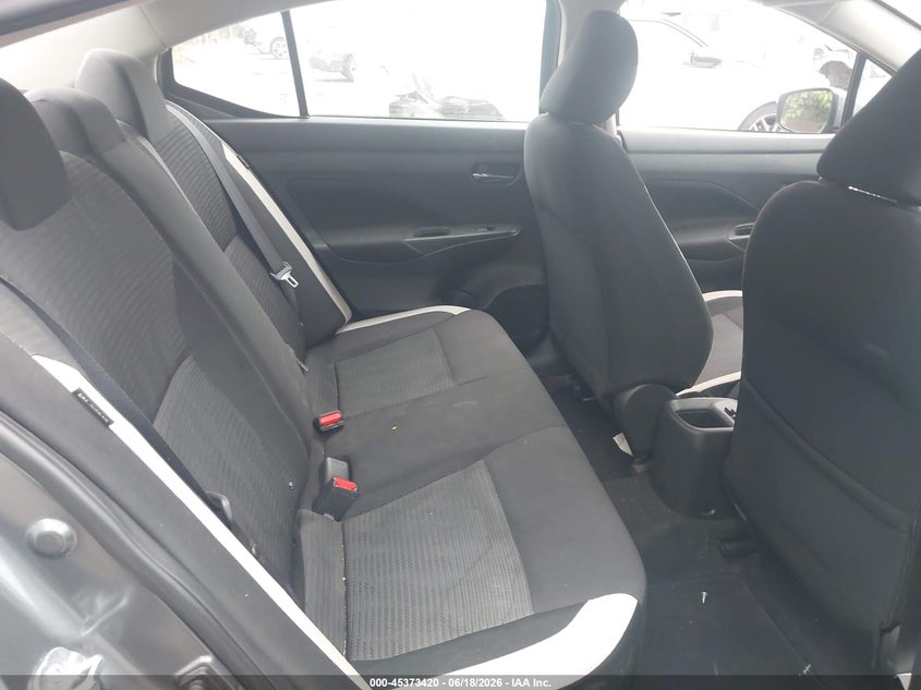 2021 NISSAN VERSA auction photo 8