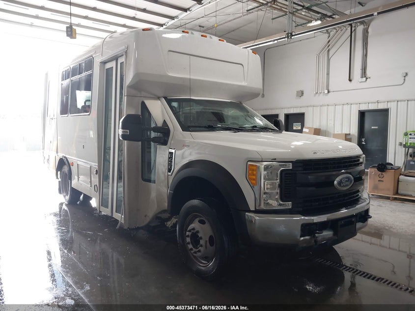 2017 FORD F-450 CHASSIS — zdjęcie z aukcji