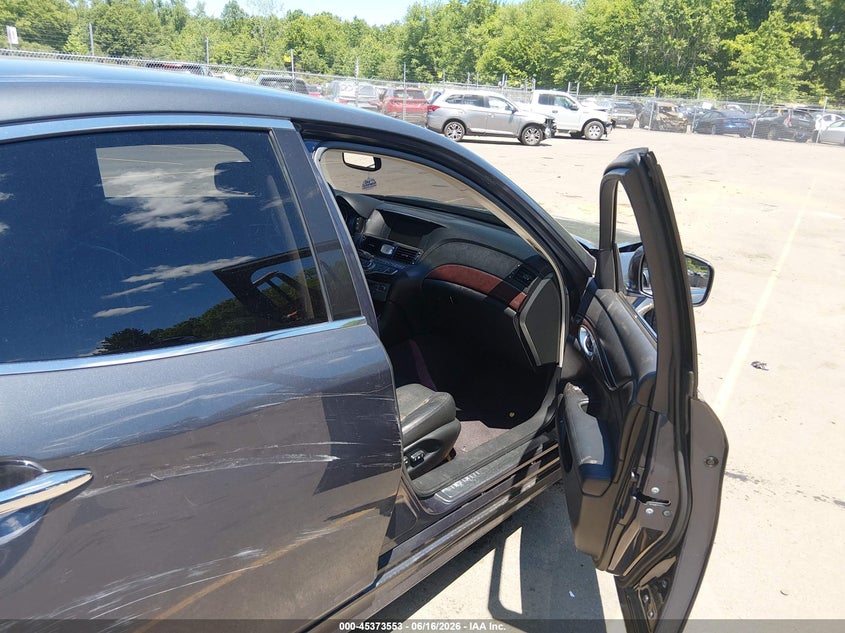 2011 INFINITI M37X auction photo 5