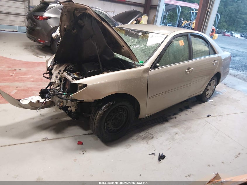 2003 Toyota Camry Le 4T1BE32K23U766699 photo 1